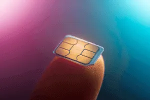 chip simcard na ponta do dedo